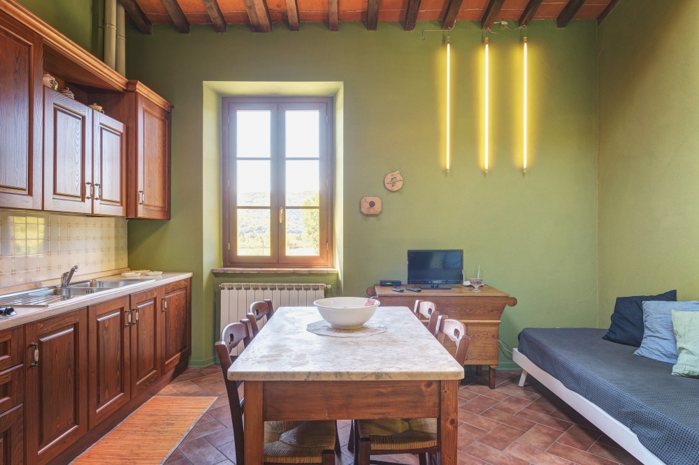 Appartamento Dante di Palazzo Gatteschi – soggiorno con cucina attrezzata, Casentino